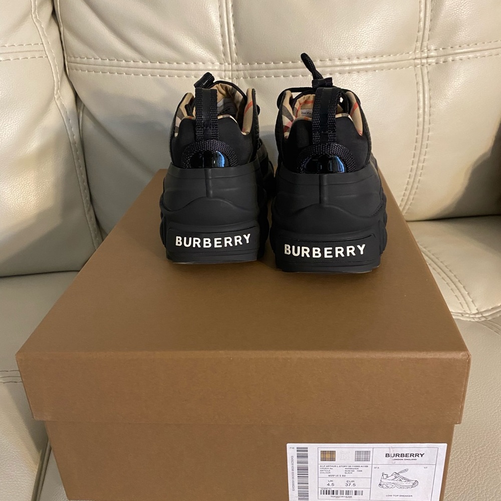 Burberry shoes